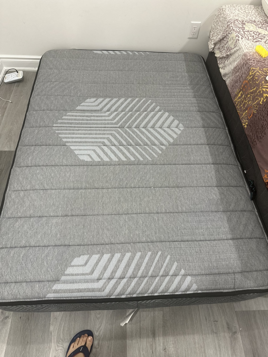 Queen Size Mattress - photo 3