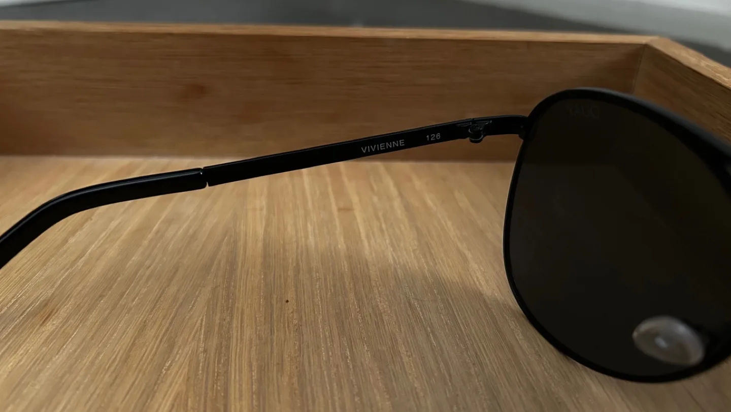 QUAY High Key Aviator Sunglasses - Black/Smoke image indicator(6)