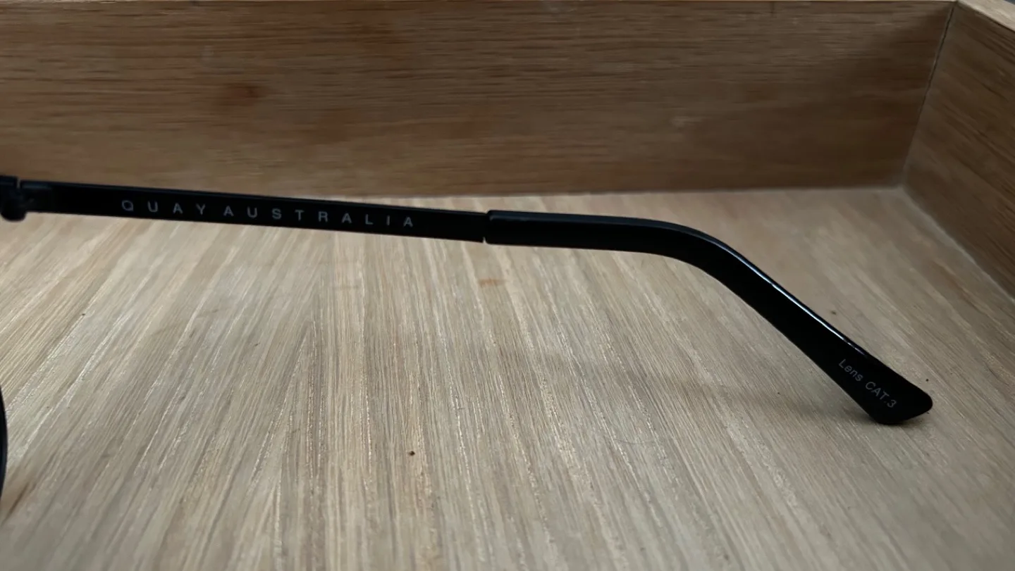 QUAY High Key Aviator Sunglasses - Black/Smoke image indicator(7)