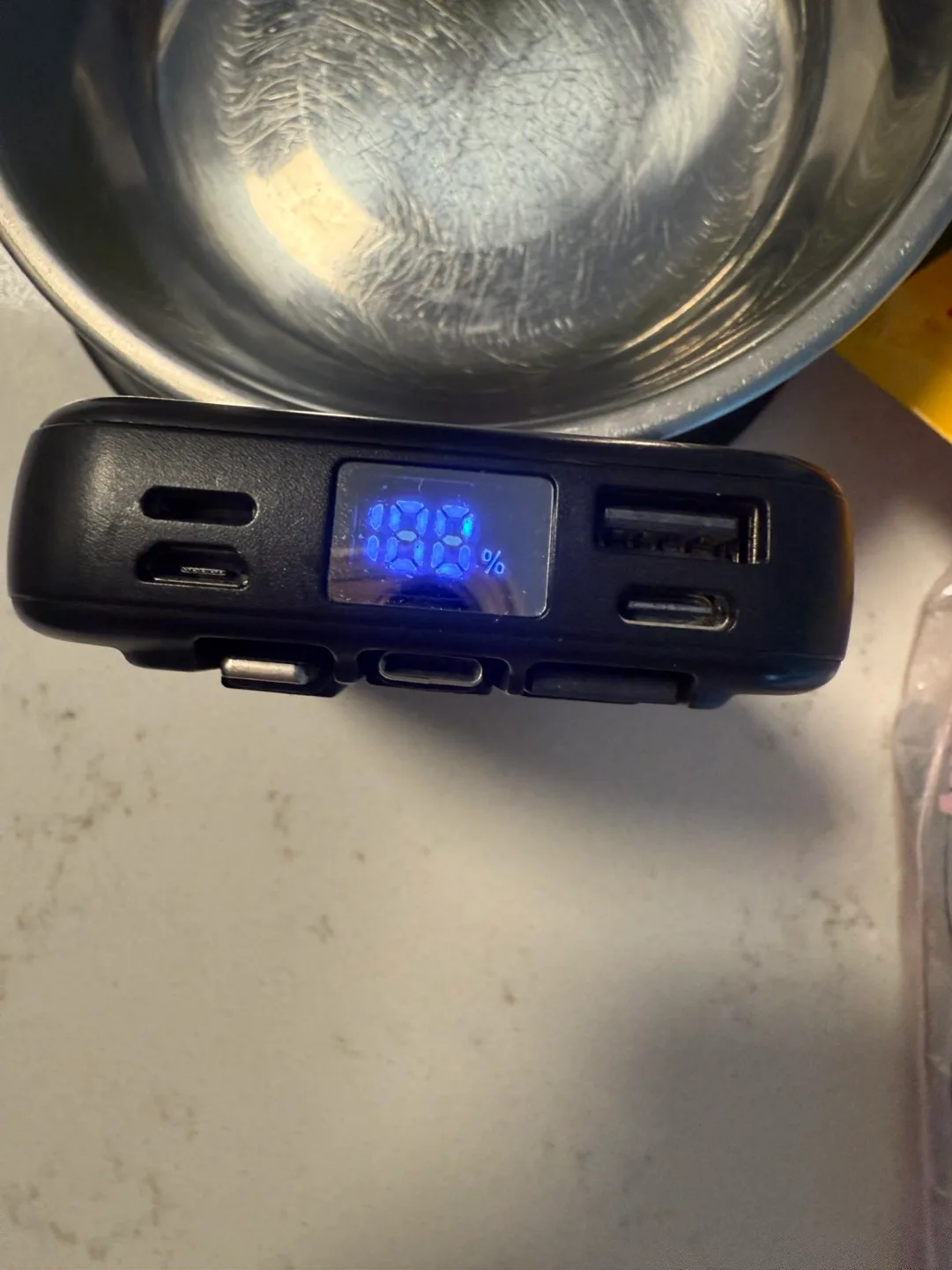 Portable Charger with Built-in Cables & Wireless Charging image indicator(3)