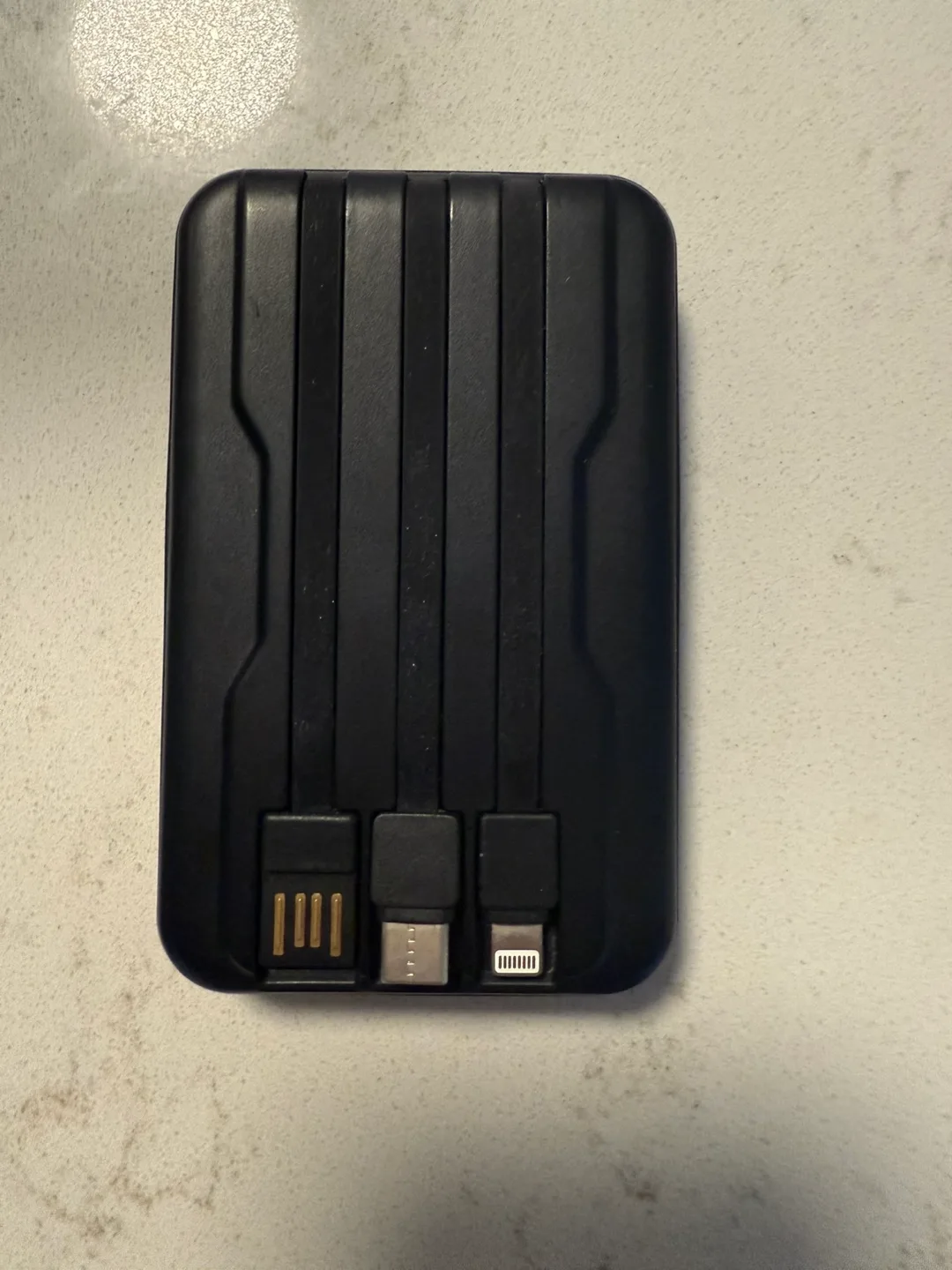 Portable Charger with Built-in Cables & Wireless Charging image indicator(2)