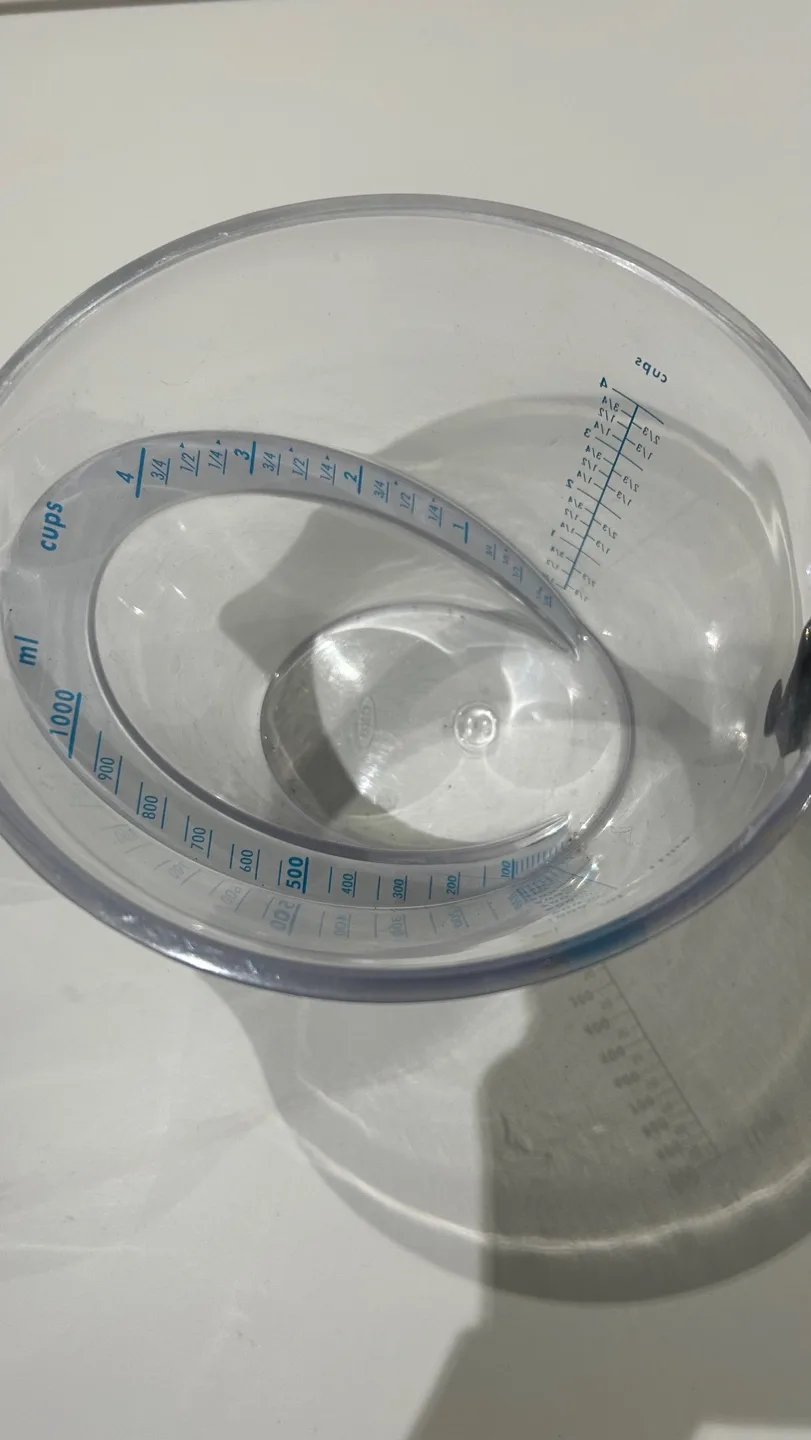 1-litre Top View Measuring Cup image indicator(3)