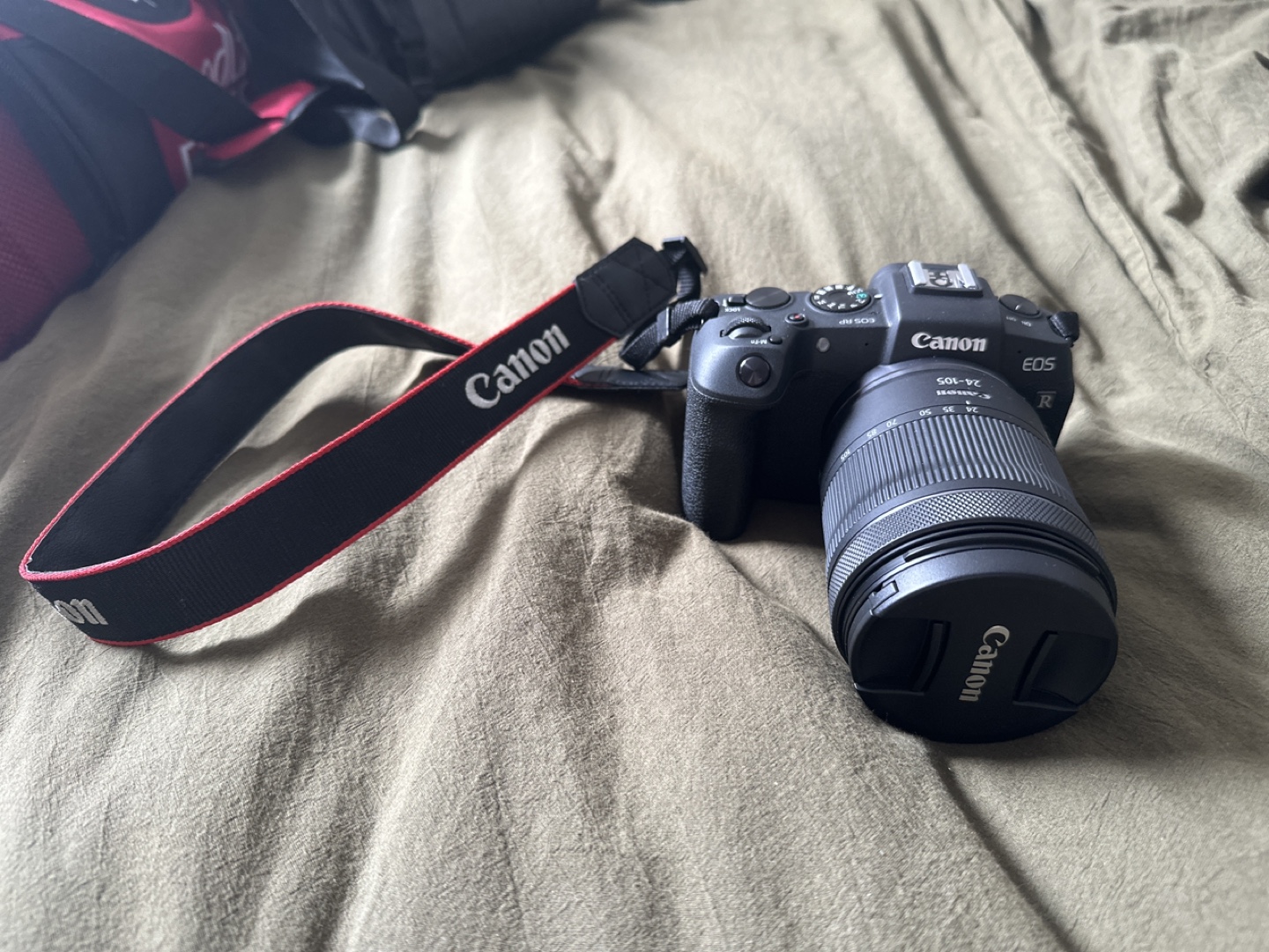 Canon EOS RP Camera kit
