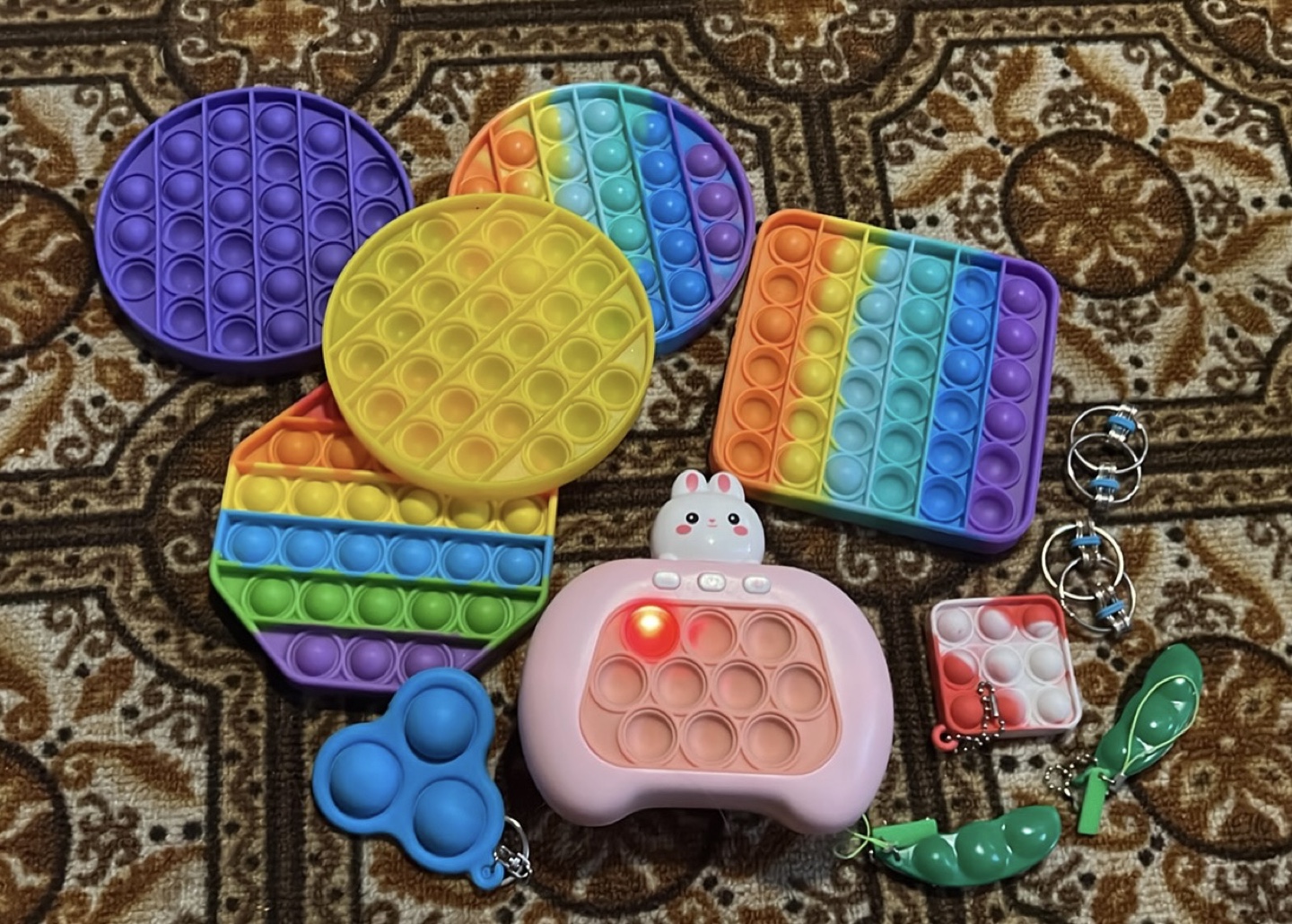 Bulk Pop-Its Toy Set - Rainbow, Yellow, Purple, Pink