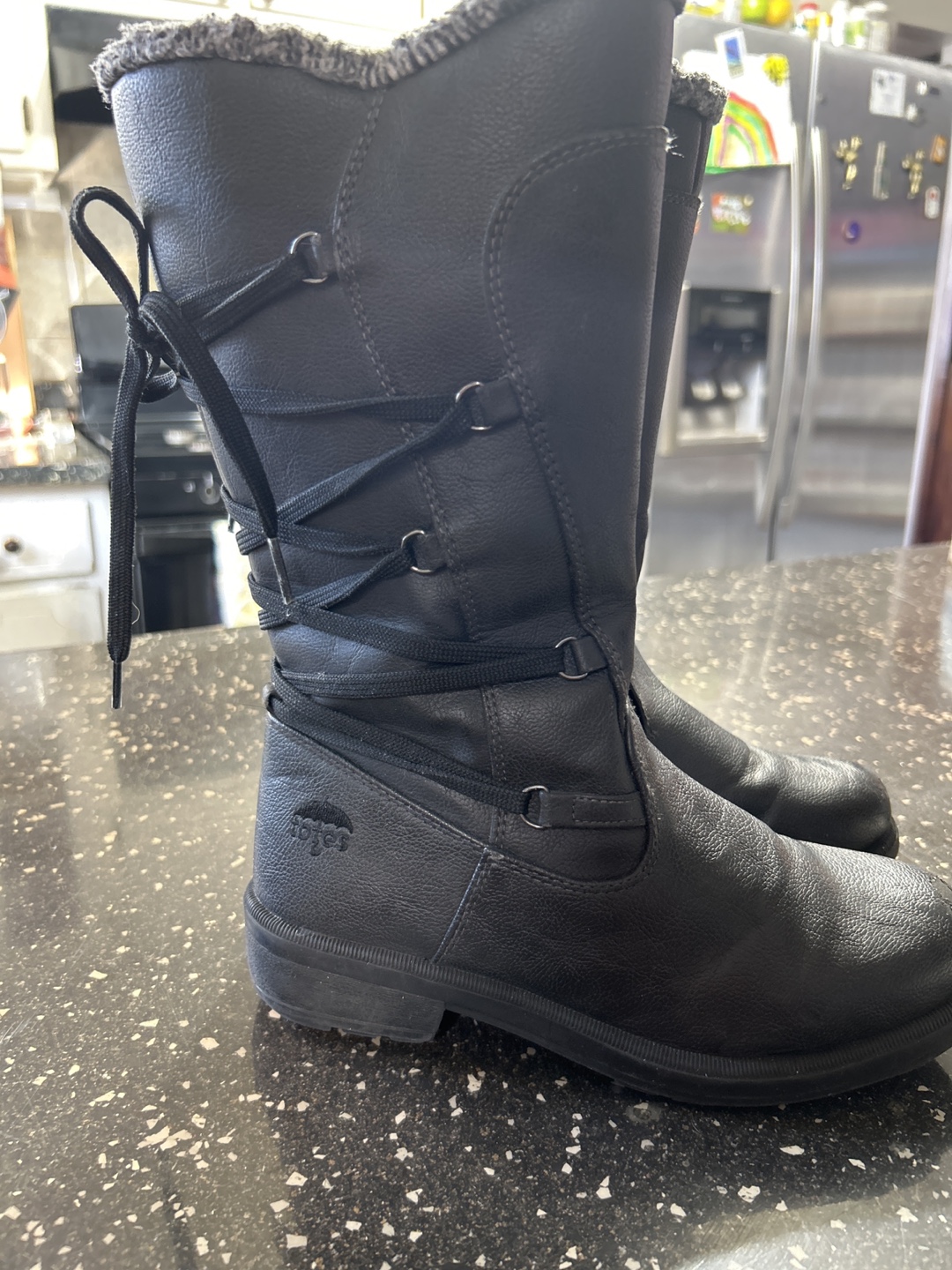 Totes Girls' Black Boots Size 6 - photo 2