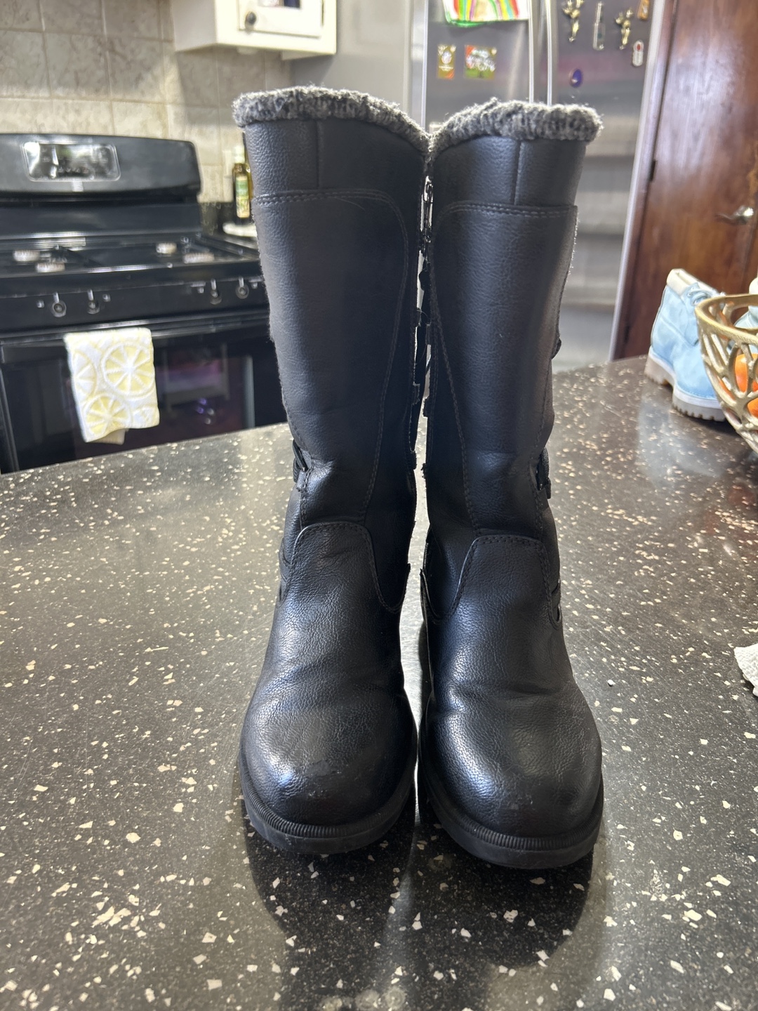 Totes Girls' Black Boots Size 6