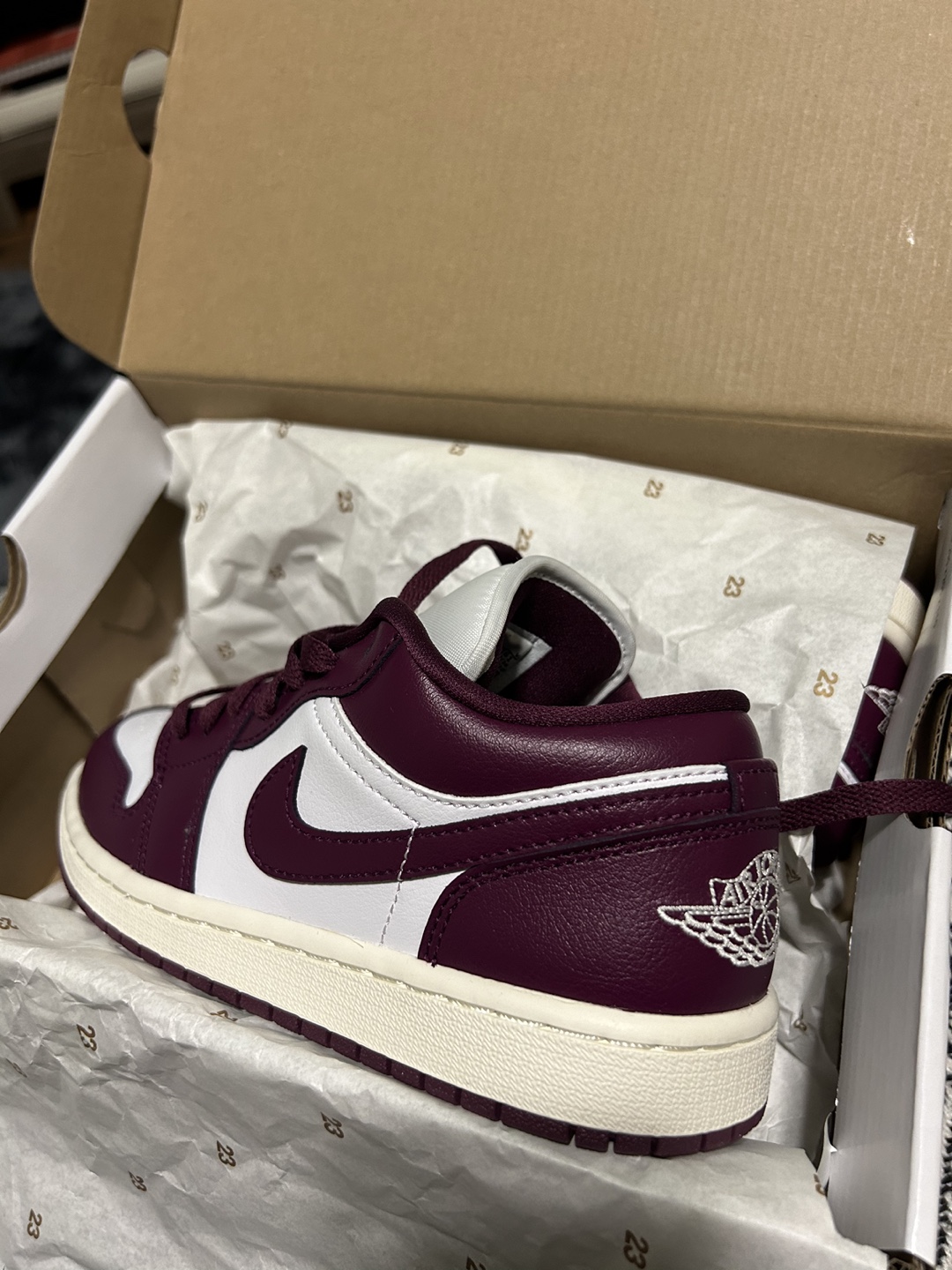 Women's Air Jordan 1 Low SE 'Burgundy Crush'
