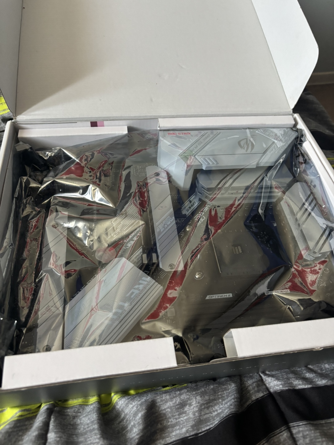 ASUS ROG Strix B550-A Gaming Motherboard - photo 3