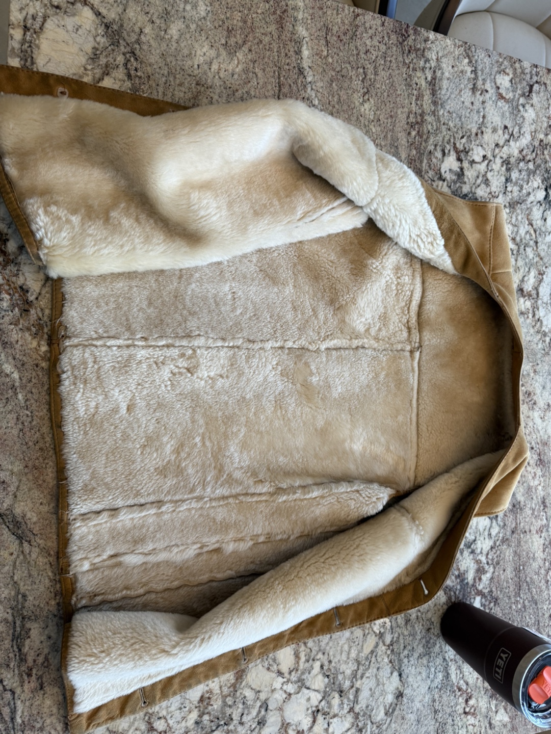 Vintage suede and Shearling Vest - photo 3
