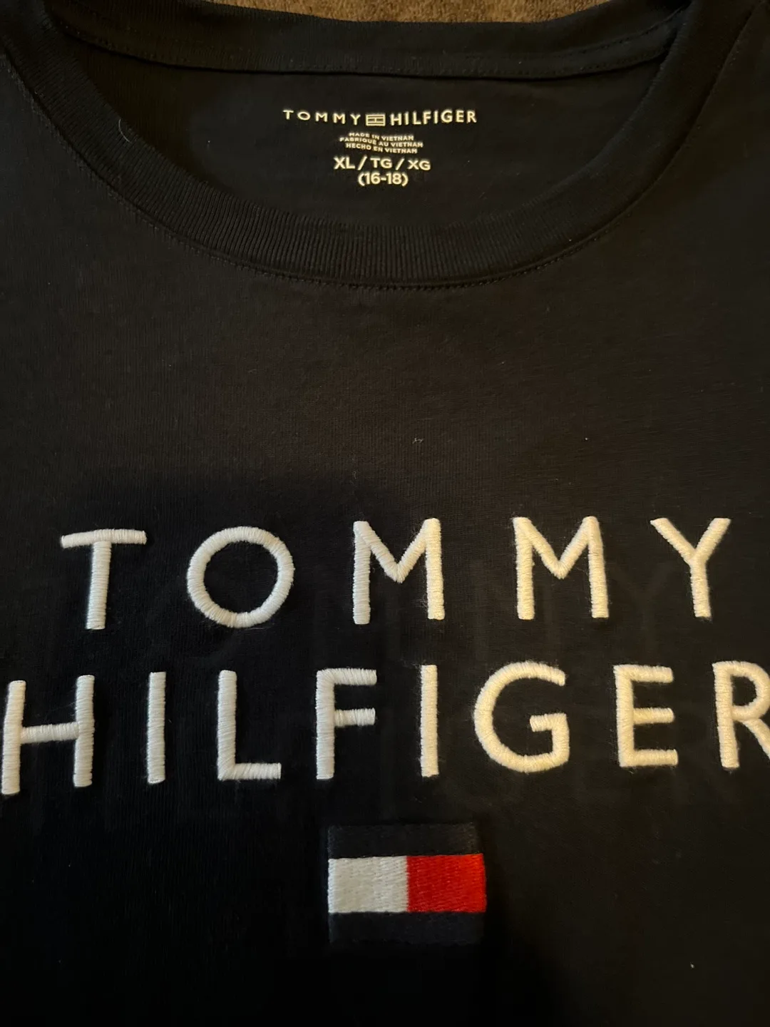 Tommy Hilfiger Long Sleeve T-Shirt - Size XL image indicator(2)