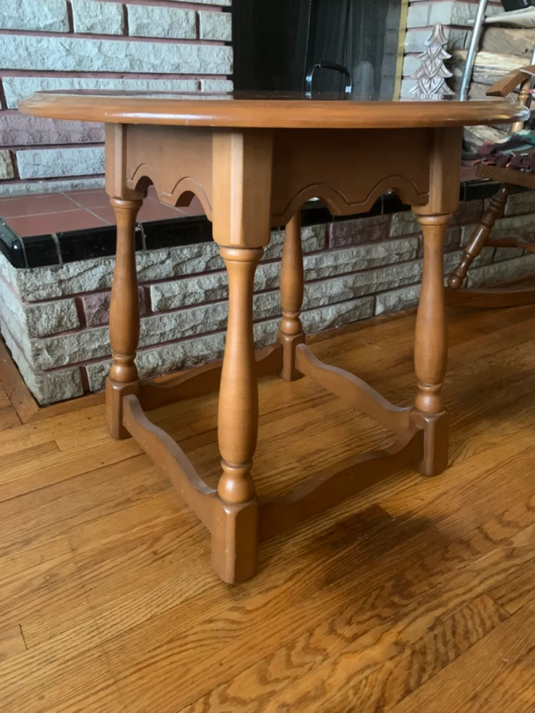 Solid maple, mid-century accent table image indicator(2)