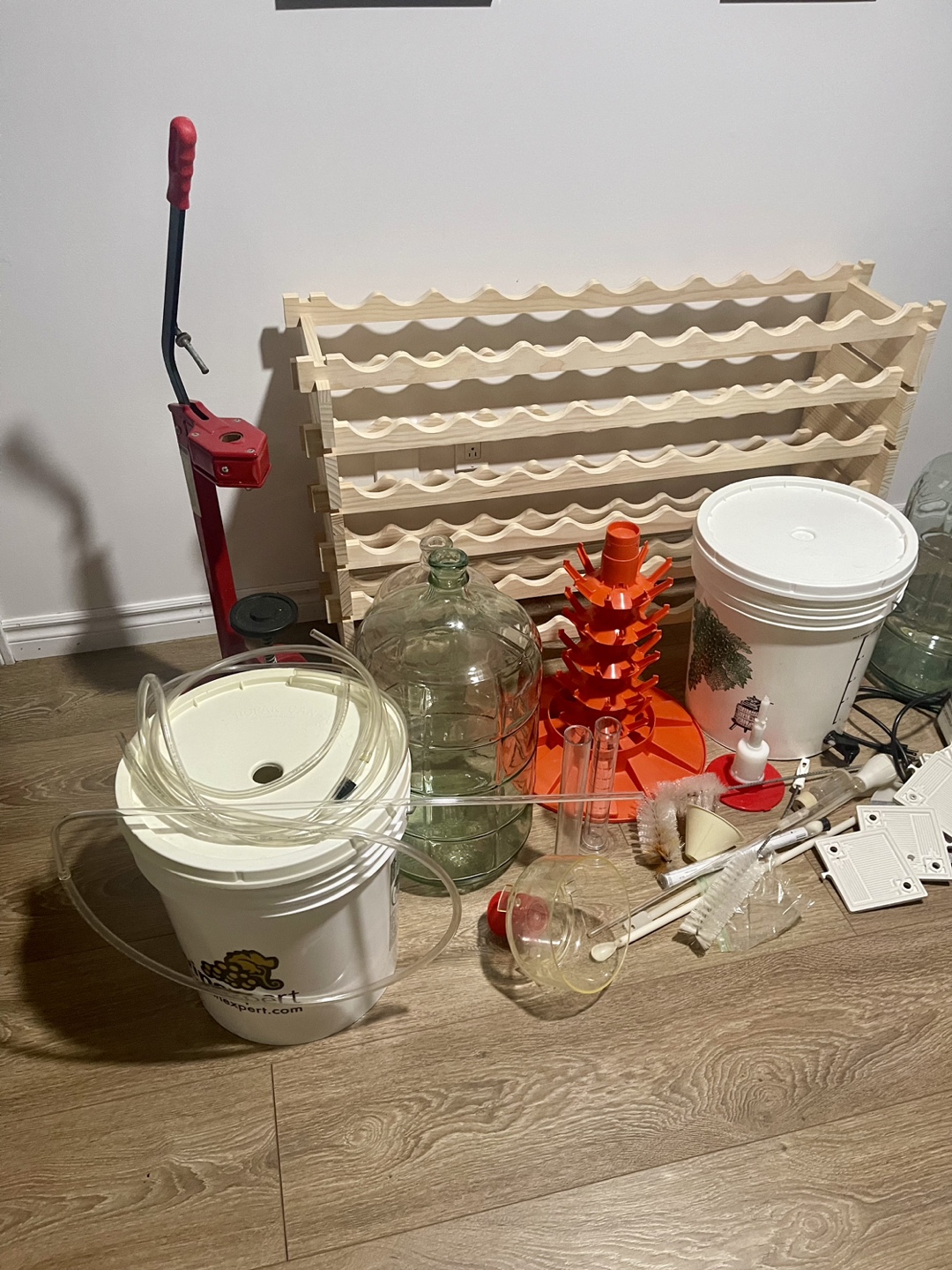 Homebrewing Kit & Wine Rack - photo 4