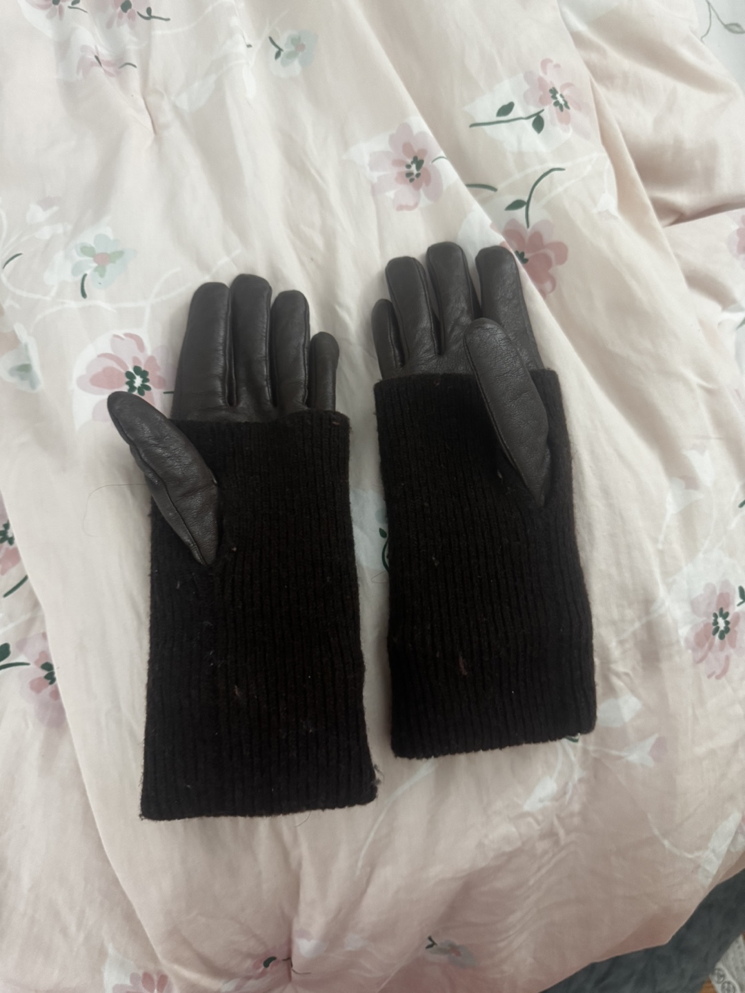 Brown Leather Gloves with Knit Cuffs