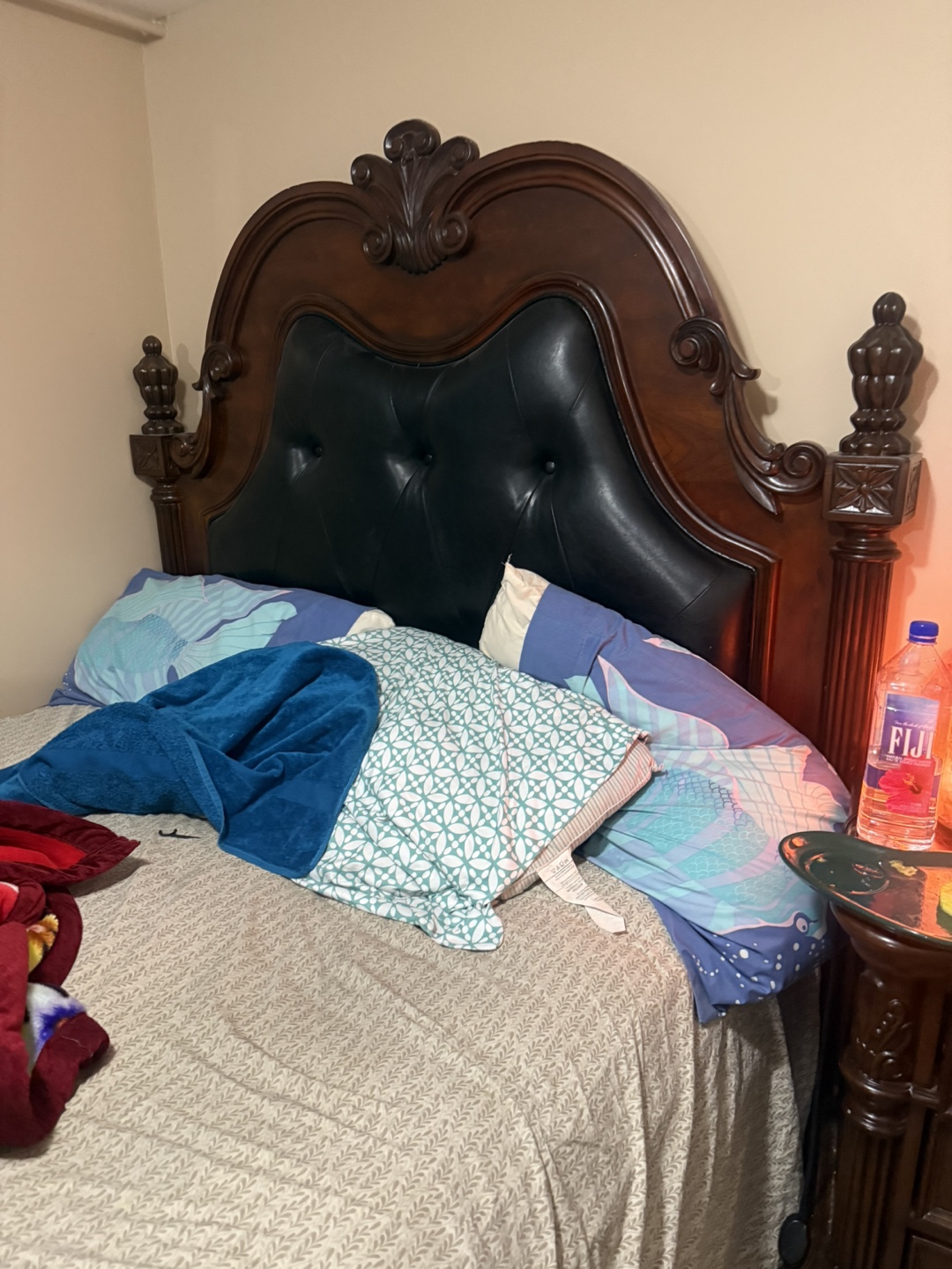 Queen bedroom set - photo 3