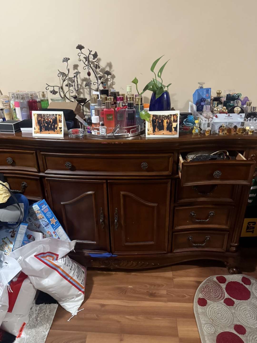 Queen bedroom set - photo 2