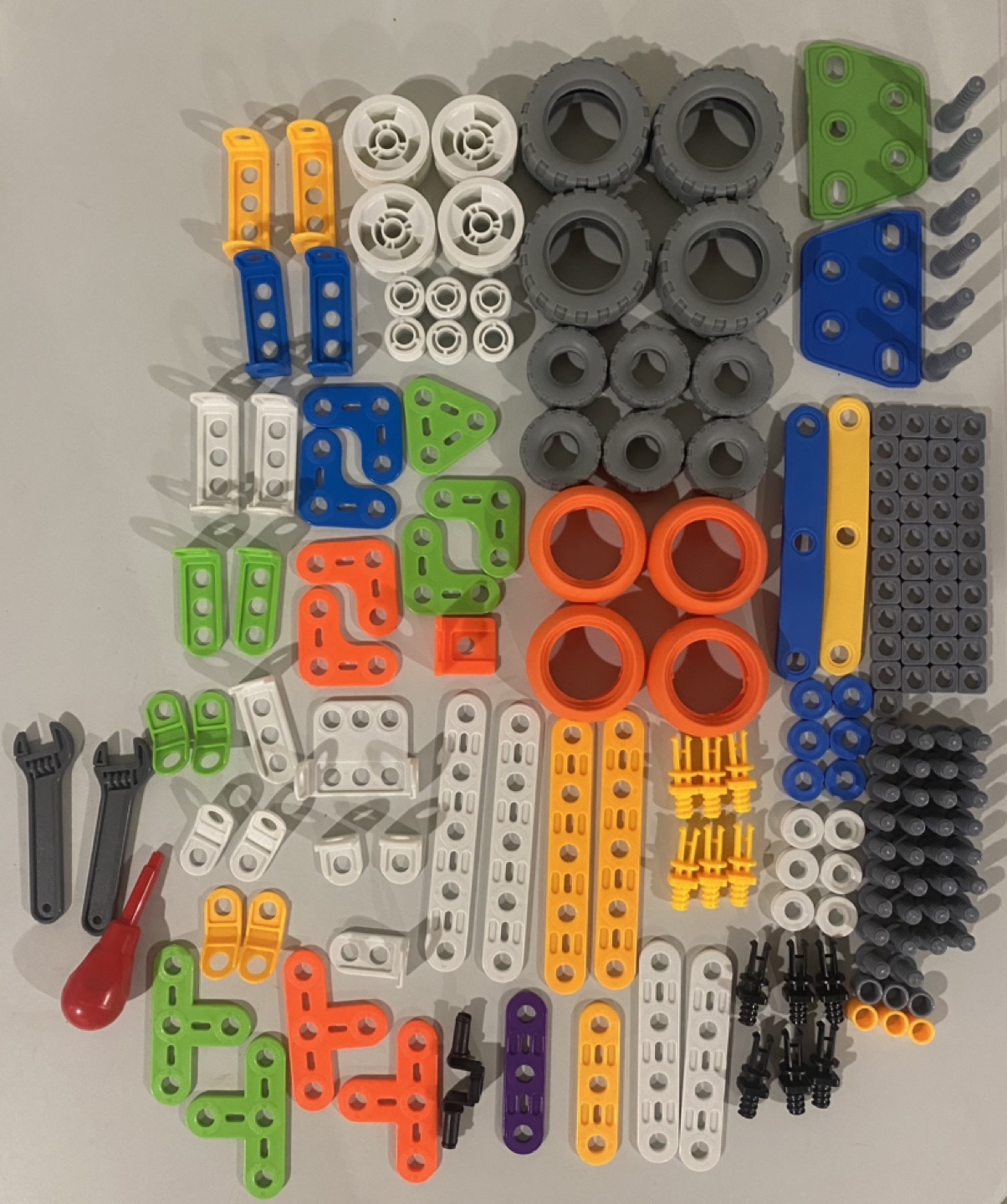 Build & Play 175-Piece Construction Set - photo 2