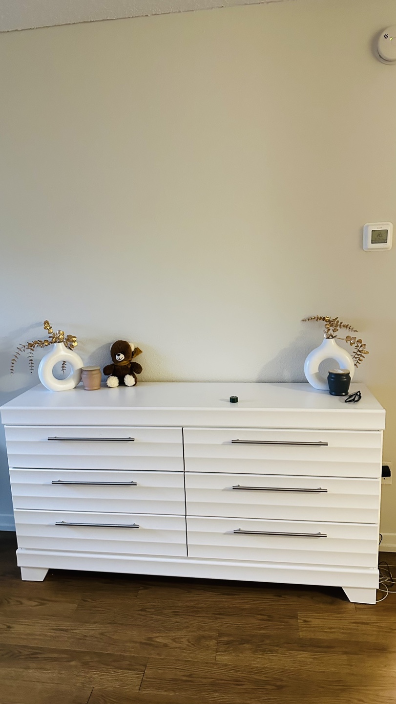 Olivia 6-Drawer Dresser - White