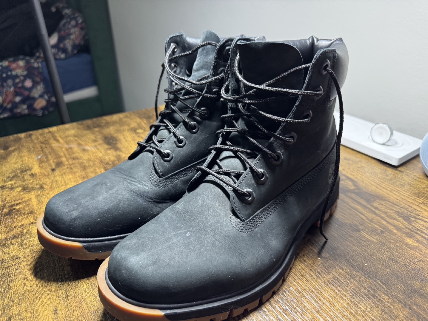 Timberland Black Leather Boots - Size 8 - photo 3