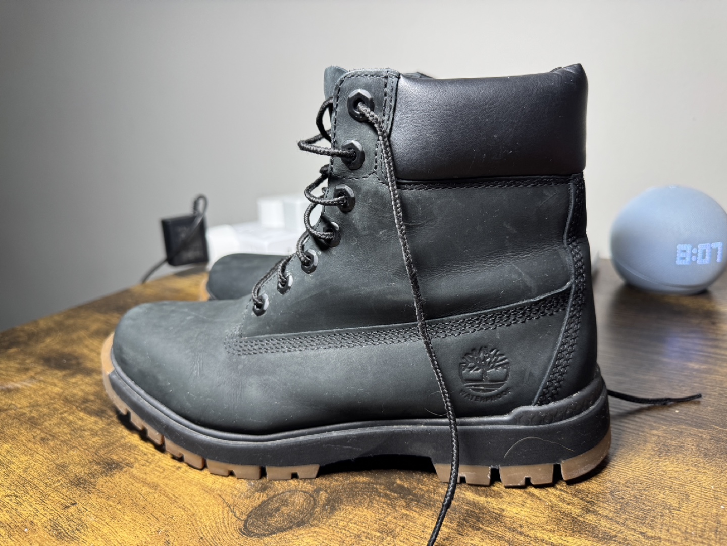 Timberland Black Leather Boots - Size 8 - photo 2