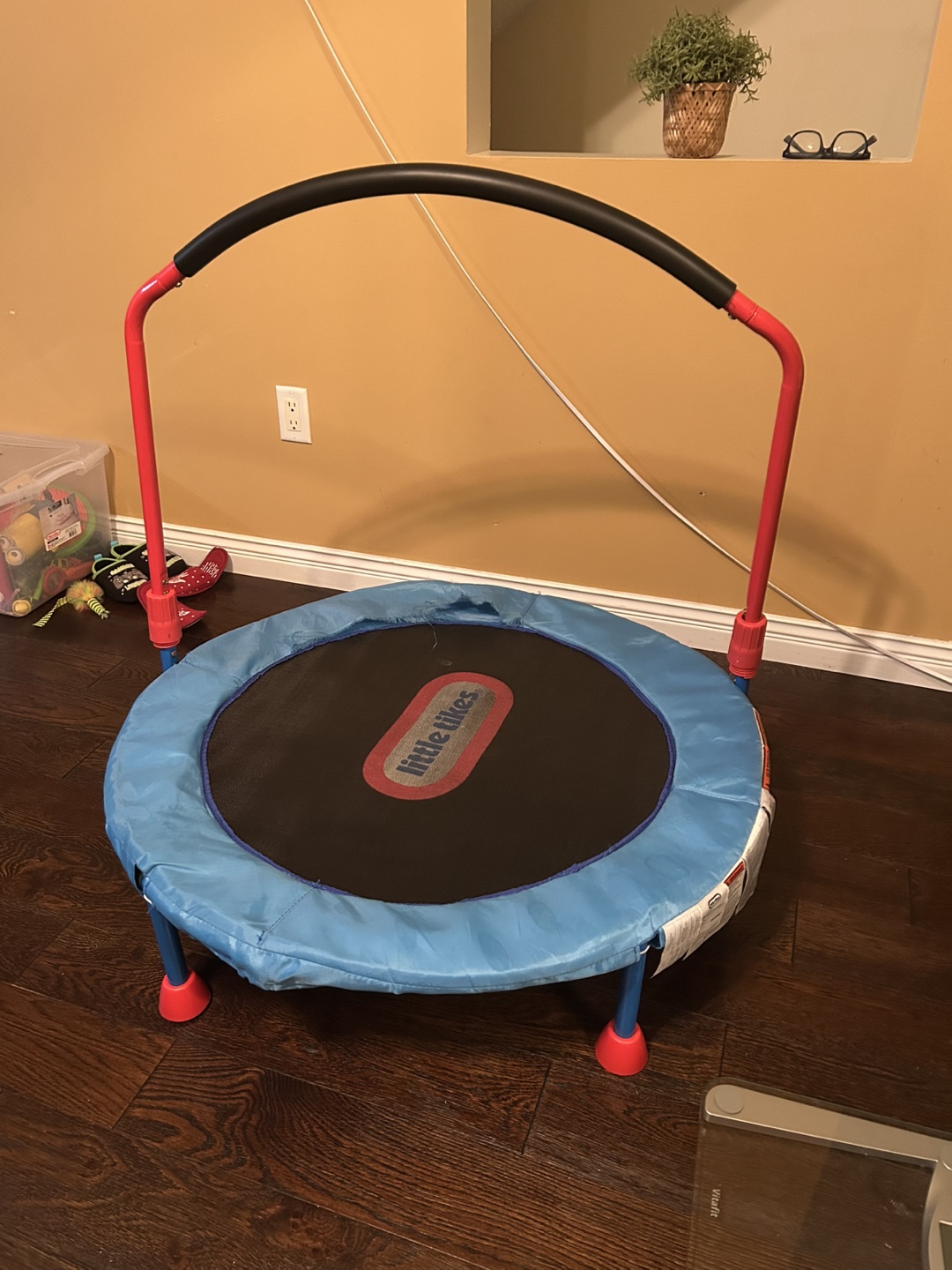 Little Tikes Jump N' Play Trampoline
