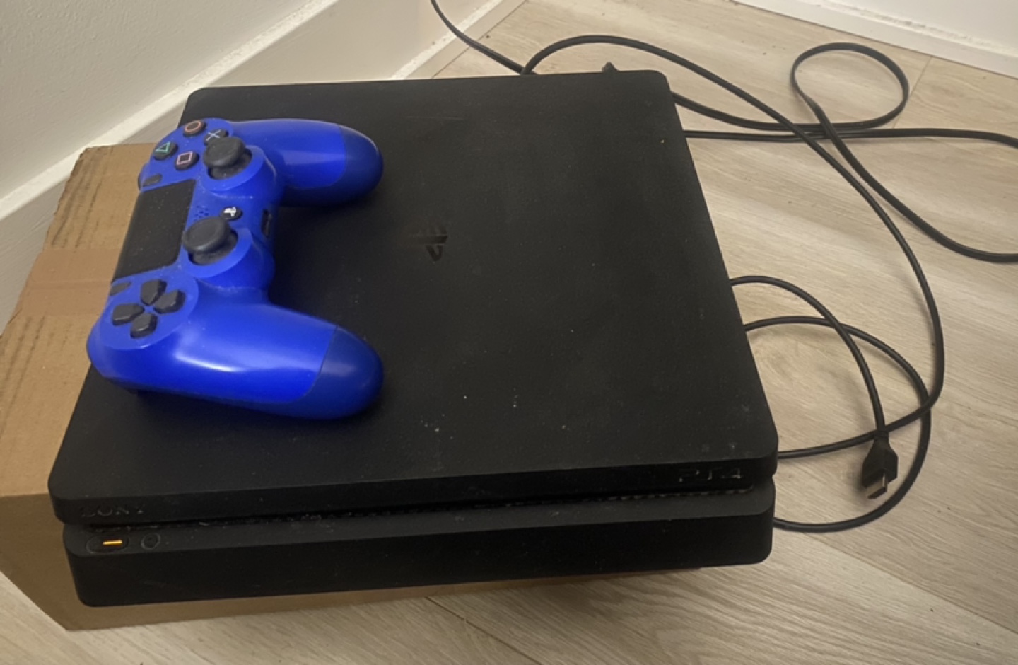 PS4 Slim Console Gaming Set - photo 2