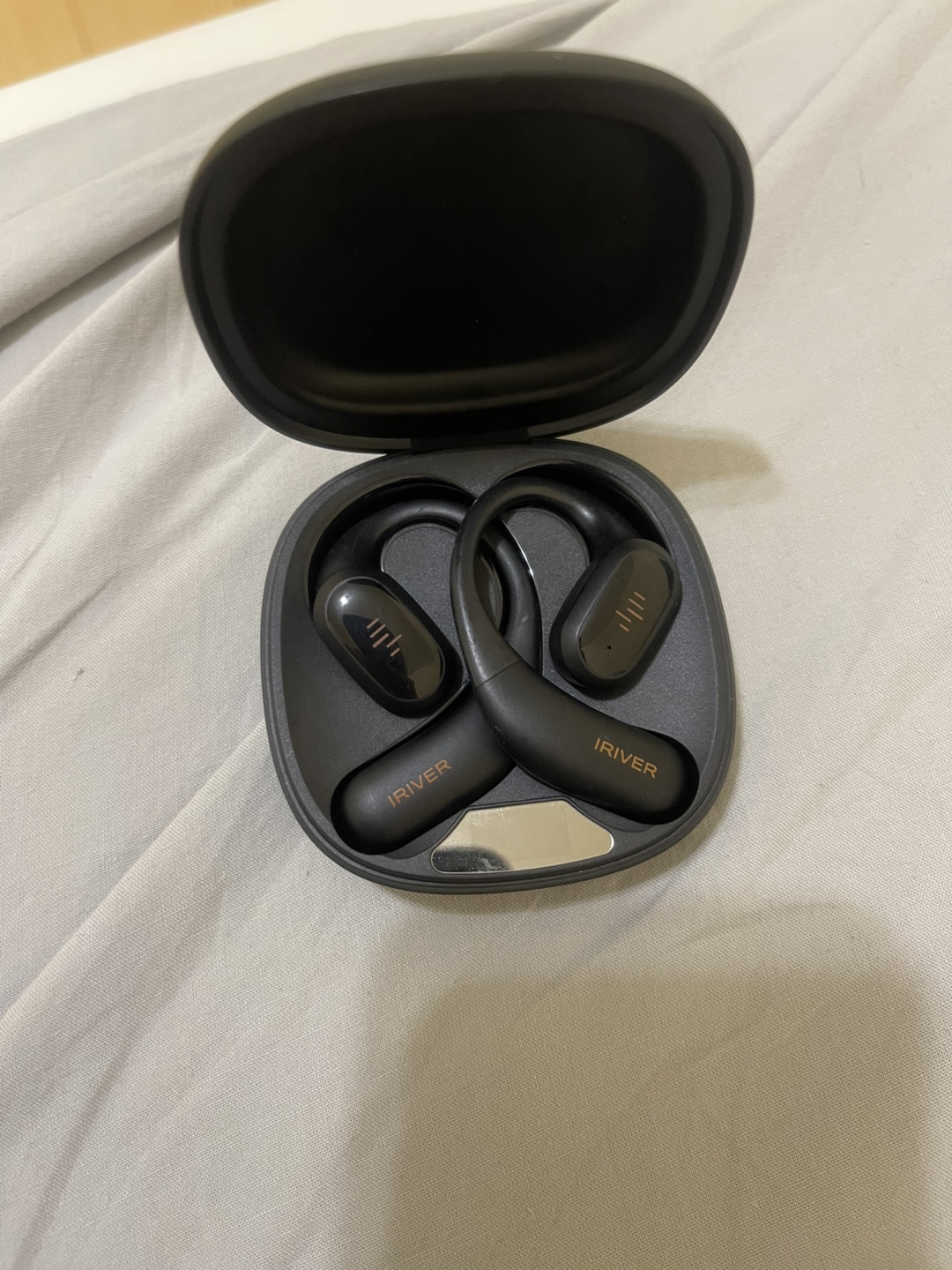 IRIVER True Wireless Earbuds