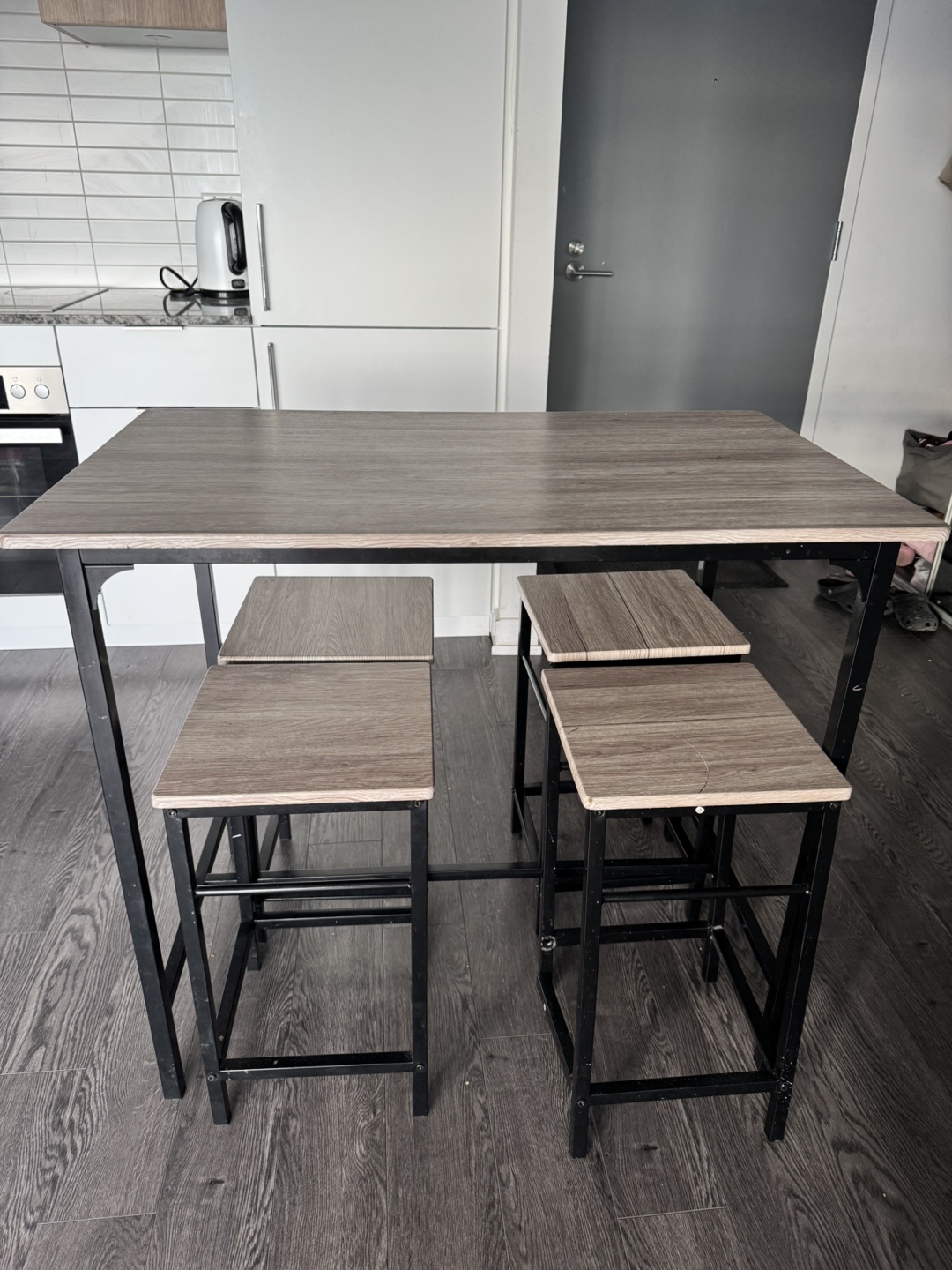 Kitchen Table Set with 4 Stools - photo 5