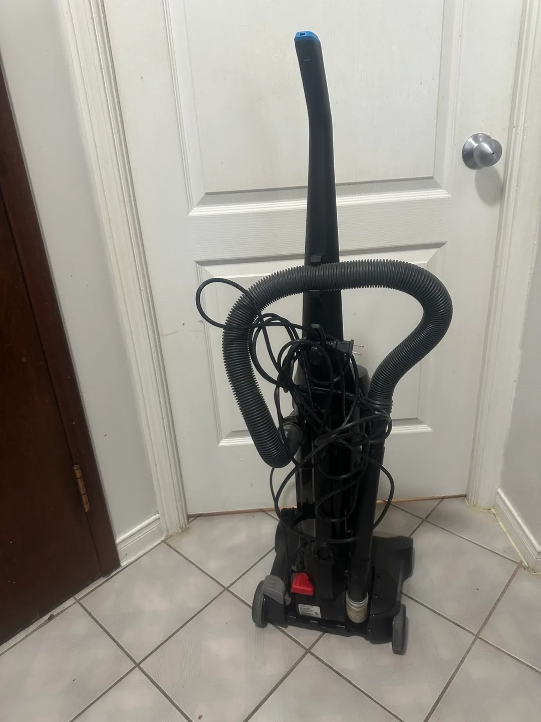 Bissell Powerforce Bagless Upright Vacuum Cleaner image indicator(4)