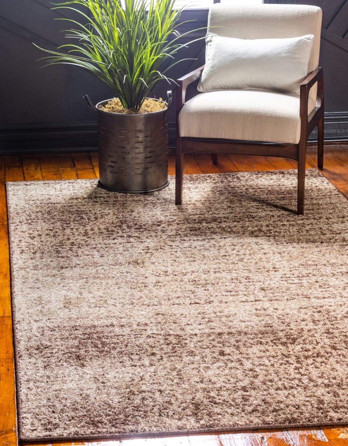 5’3x8 Area Rug - Brown and Beige (Brand New)