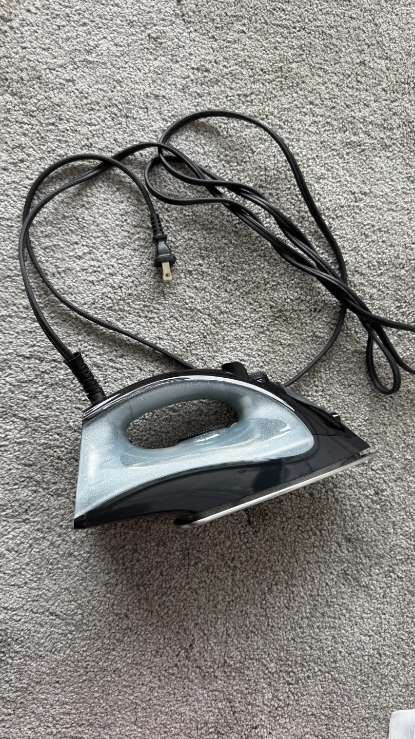 Proctor Silex Steam Iron thumbnail