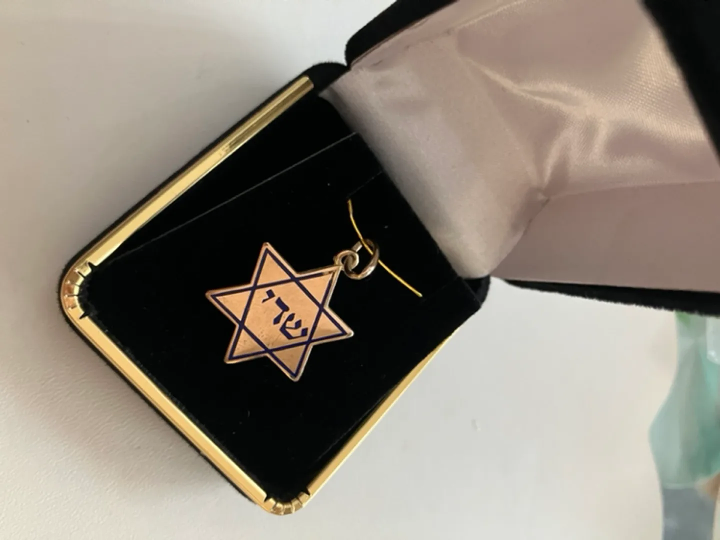 18 k Gold Star of David Pendant Charm image indicator(2)