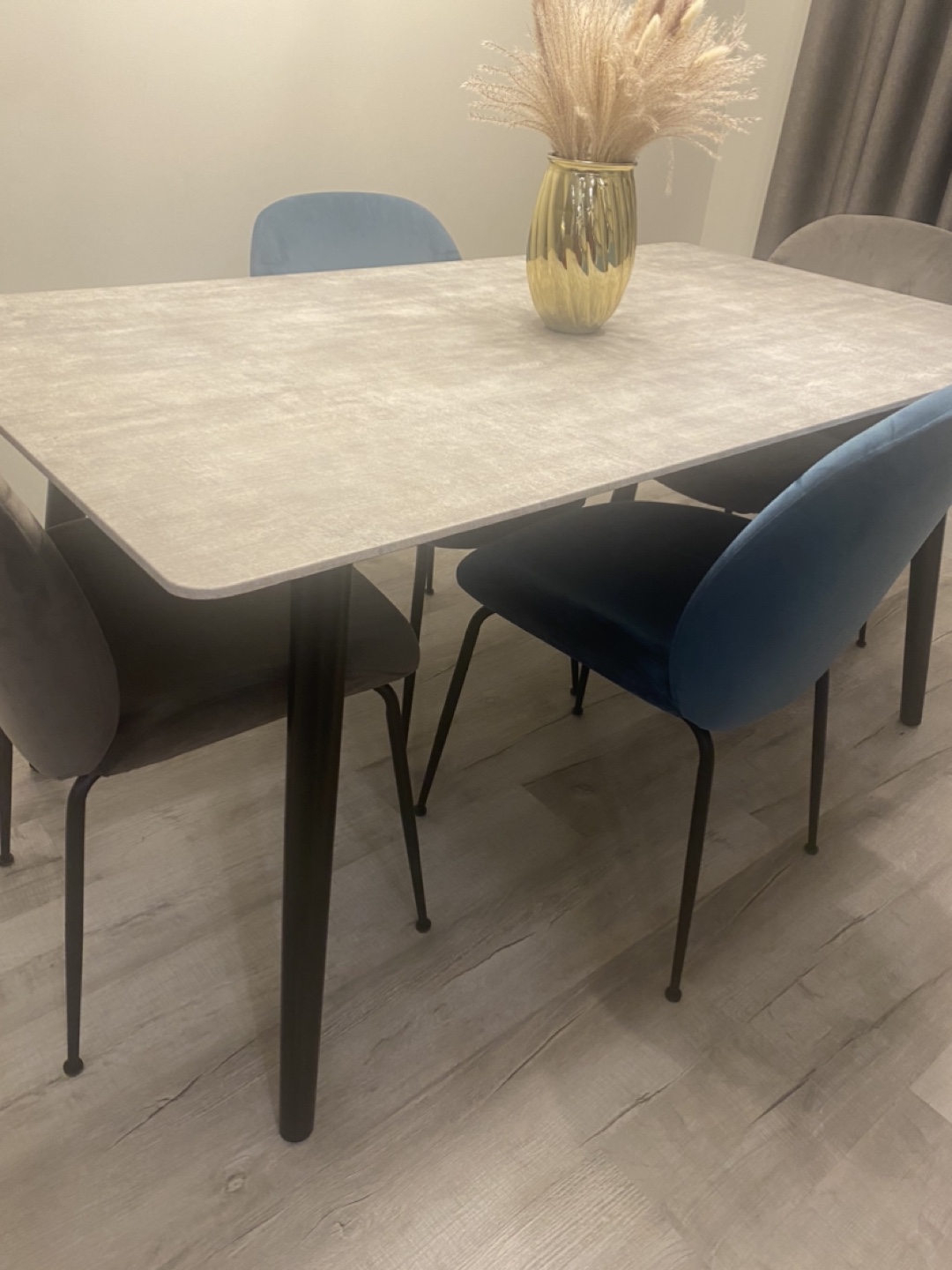 Dining Table Set - 4 Velvet Chairs - photo 5