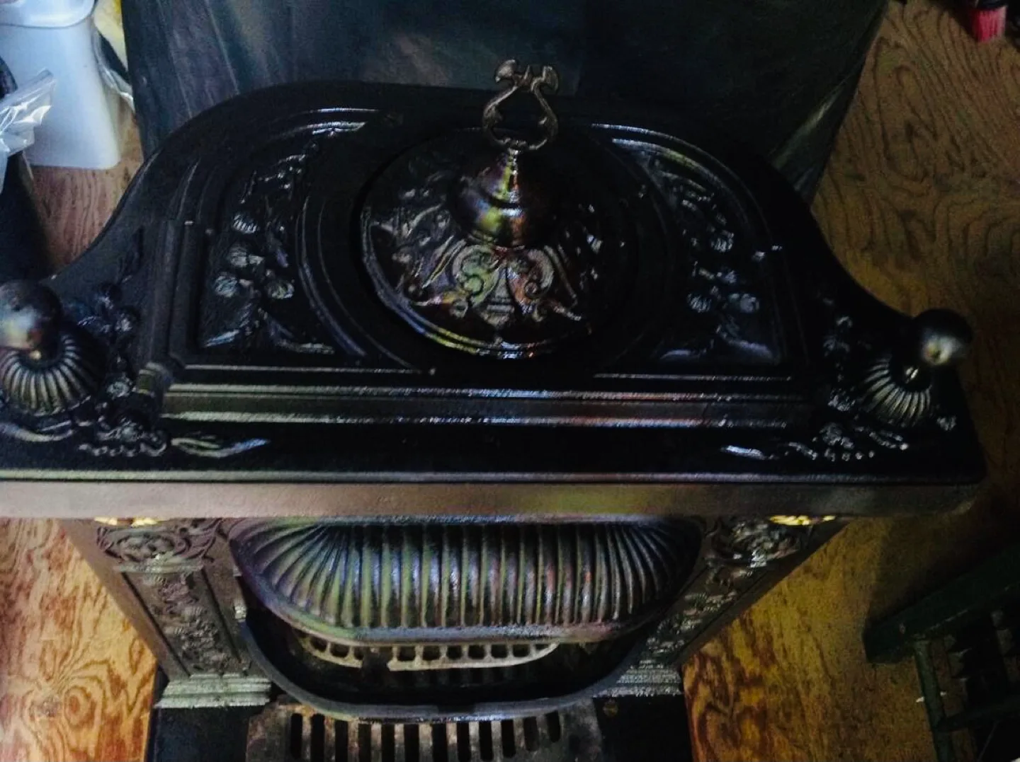 Antique Franklin Argand Cast Iron Stove image indicator(3)