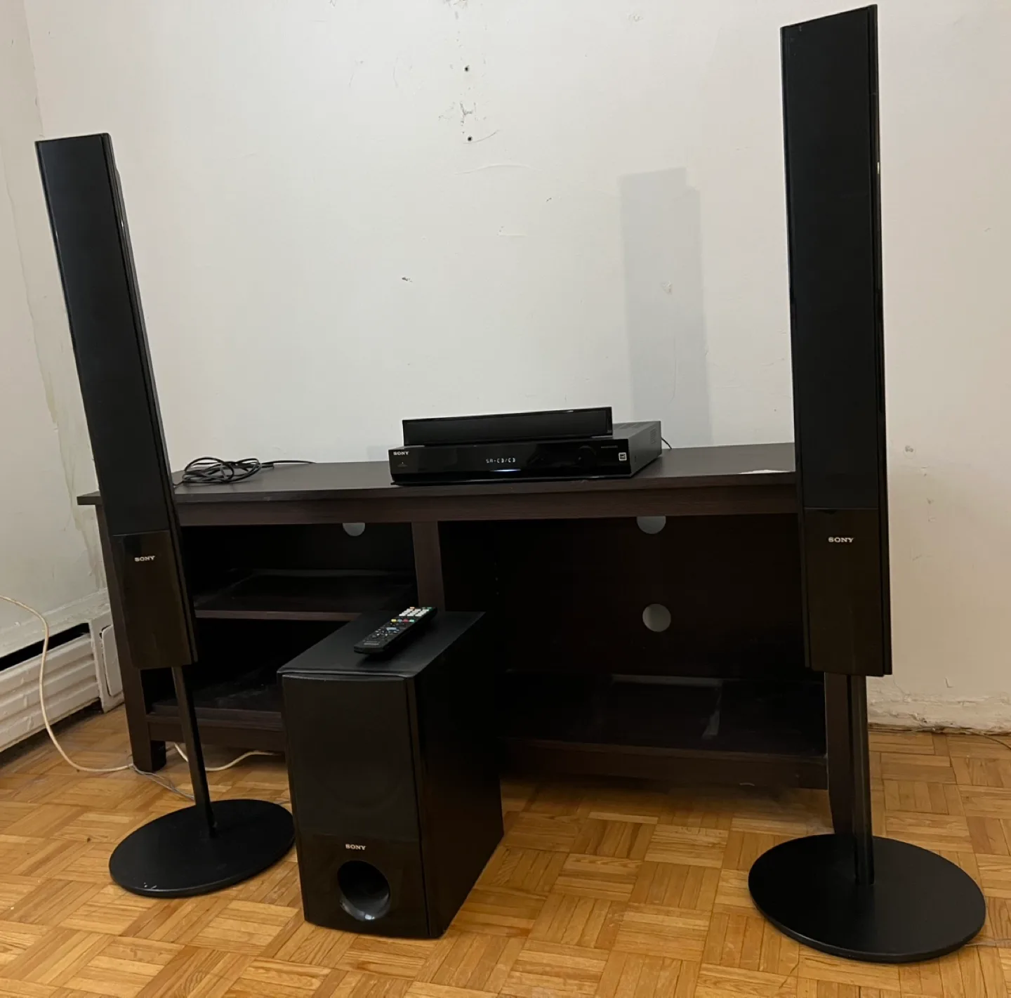 Sony Home Theatre System 5.1 Channel Surround Sound thumbnail