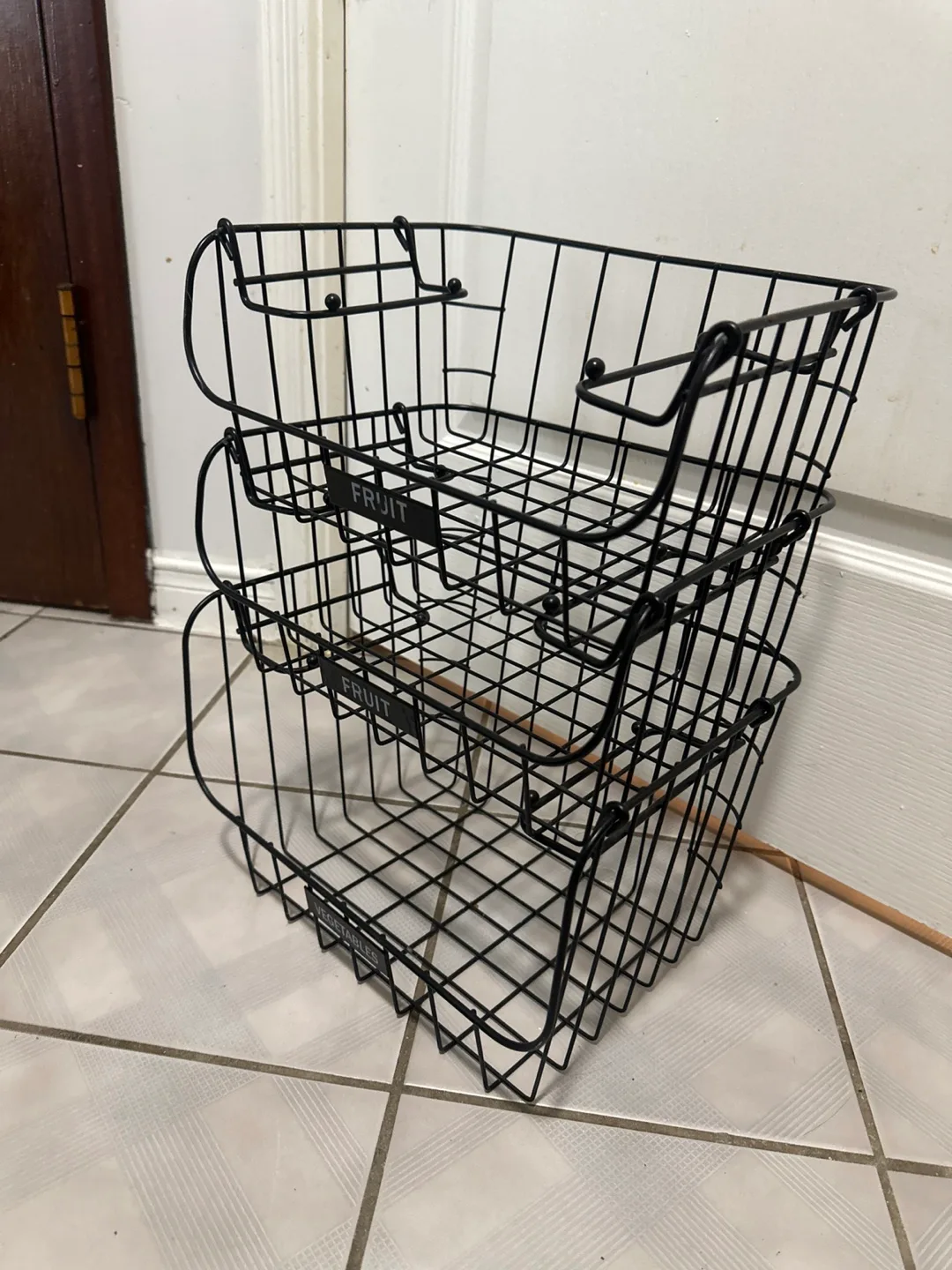 Set of 3 Black Wire Stackable Produce Baskets image indicator(2)