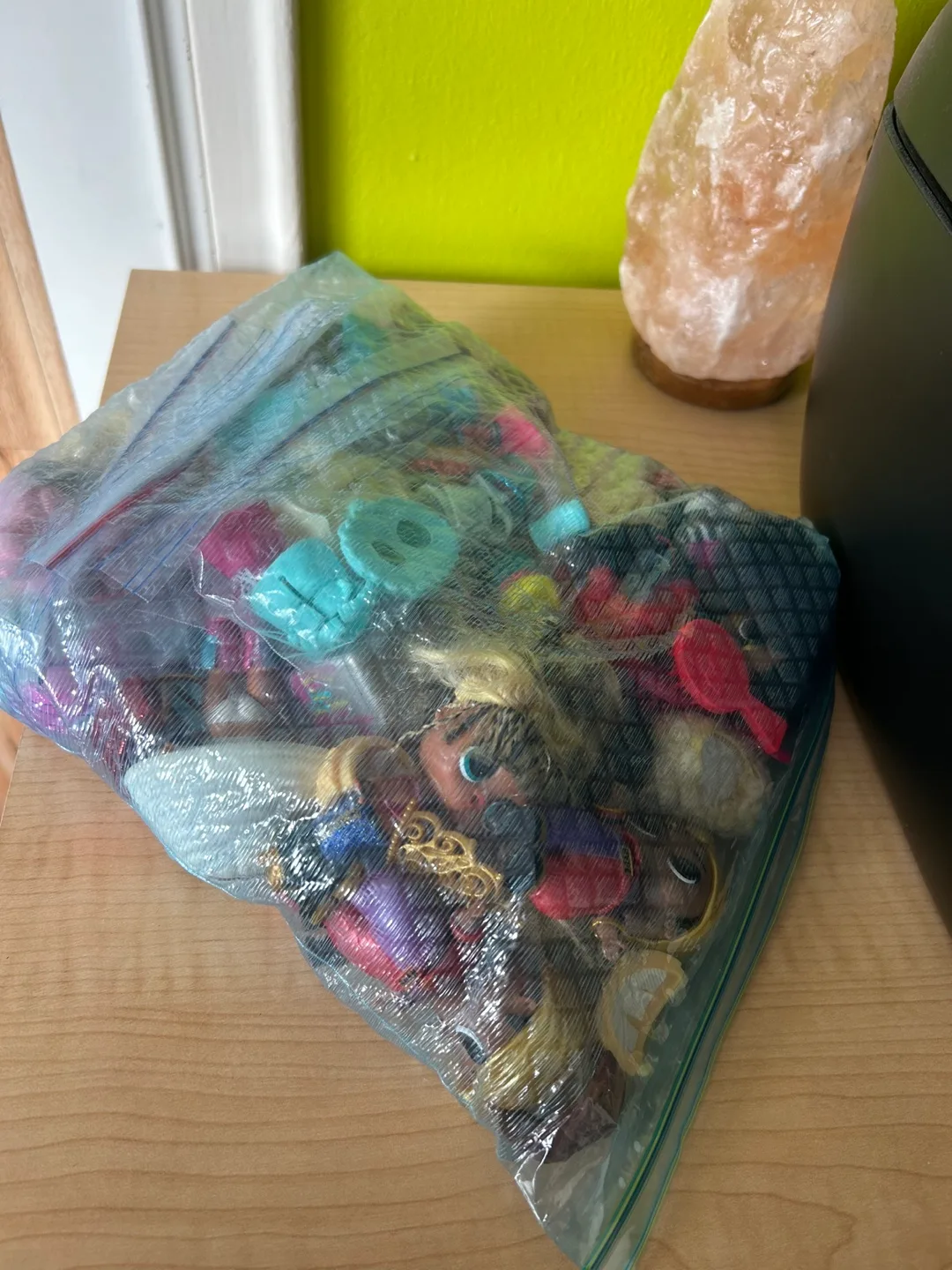 Large Lot of LOL dolls, wigs, clothing and accessories image indicator(2)