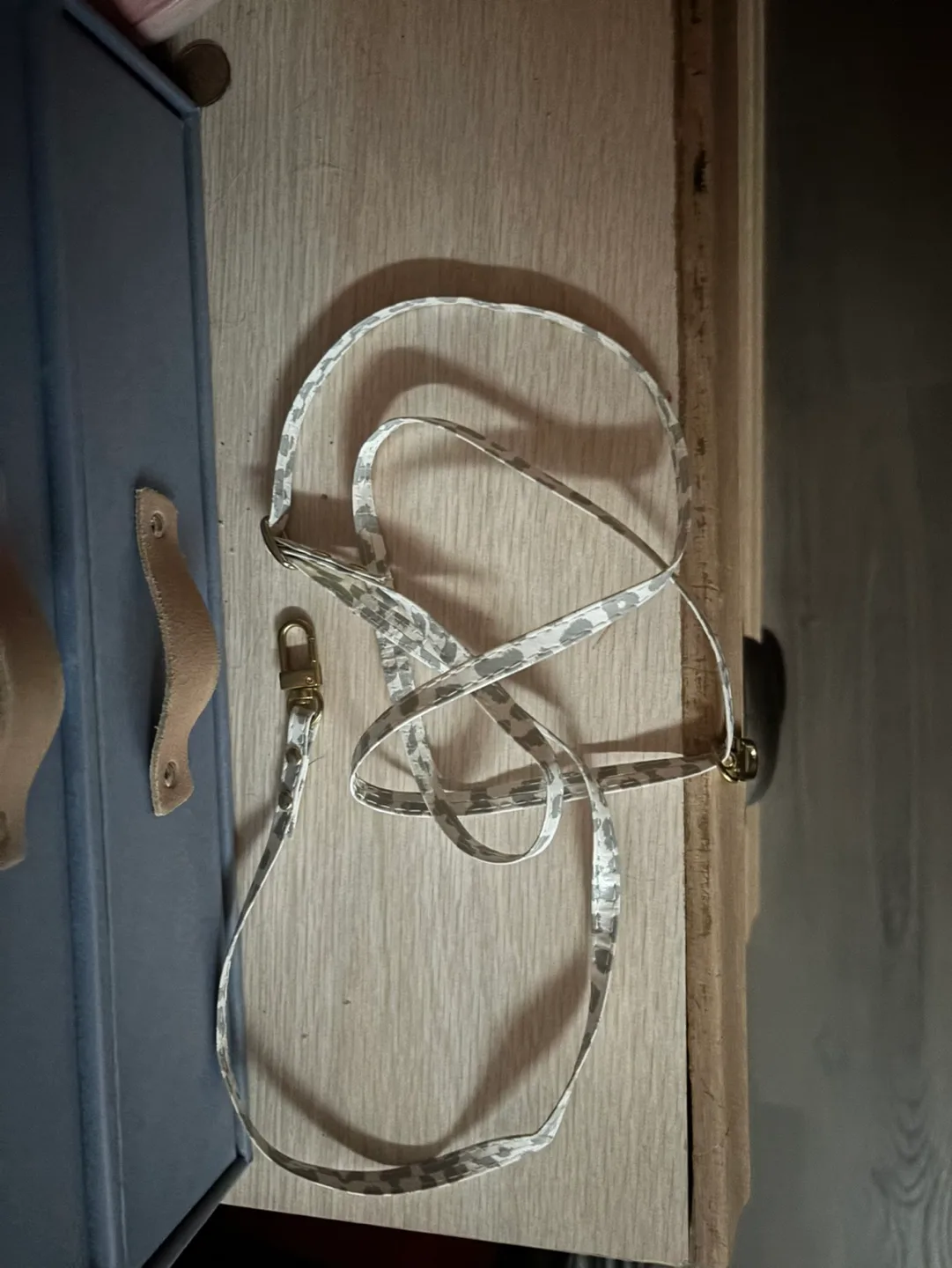 iPhone 13 Pro Max Wallet Phone Case - Grey Leopard Print image indicator(5)