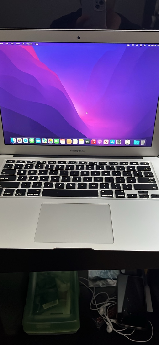 MacBook Air 13 inch - photo 2