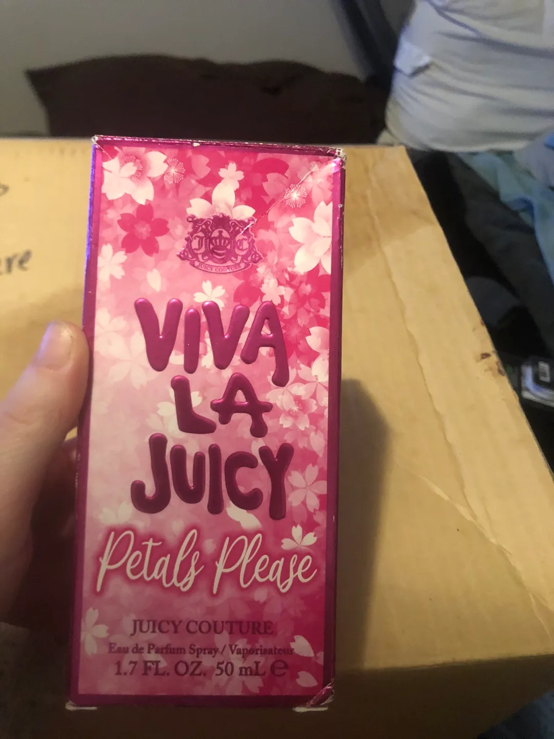 Juicy Couture Viva La Juicy Petals Please Eau de Parfum Spray image indicator(2)