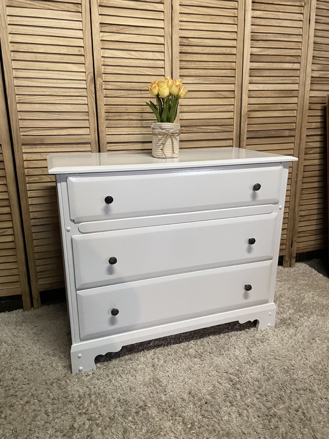 3 drawer solid wood dresser - photo 3