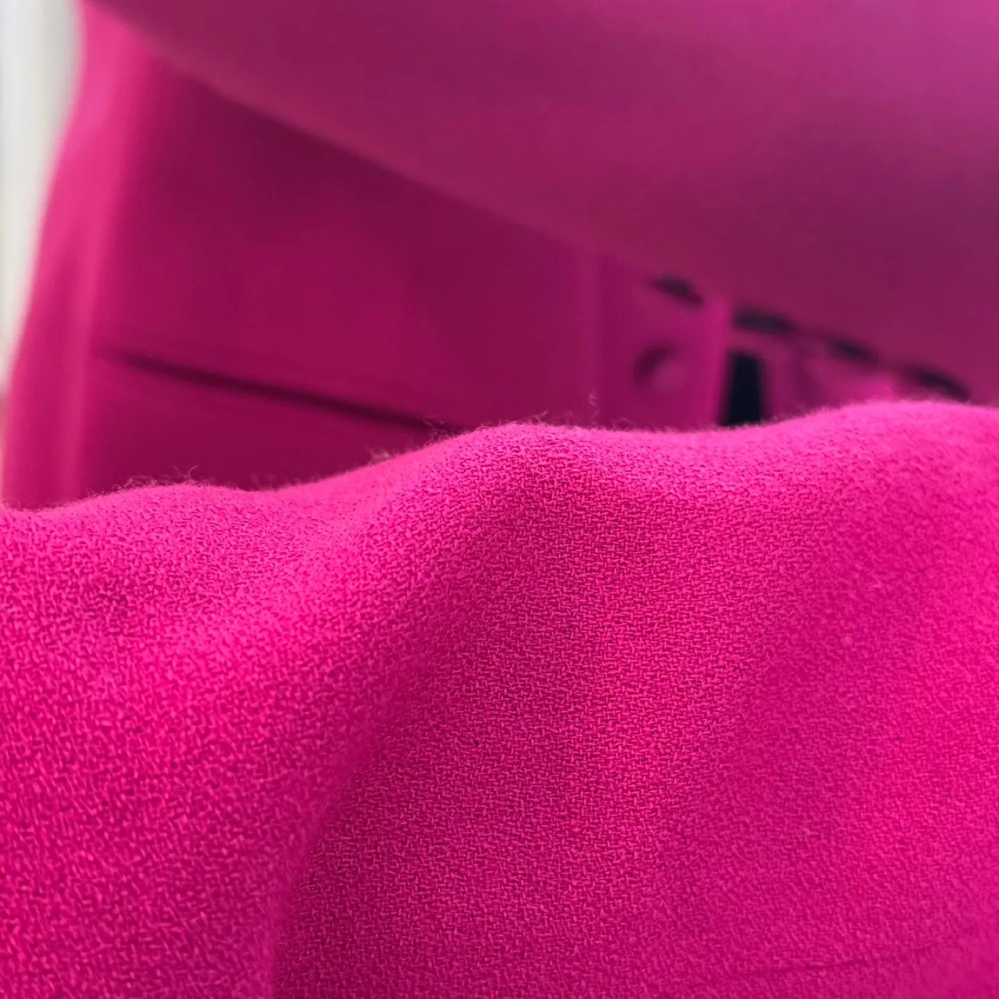 Vintage 100% Pure Virgin Wool Deep Pink Blazer image indicator(9)