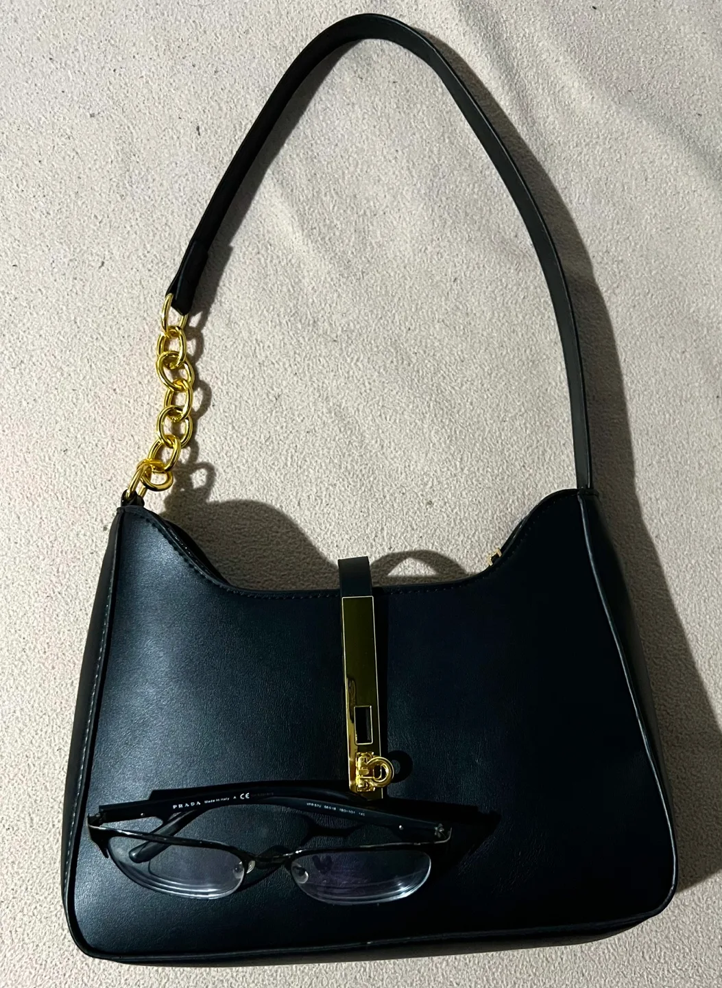 Black Shoulder Bag with Gold Chain Detail image indicator(4)