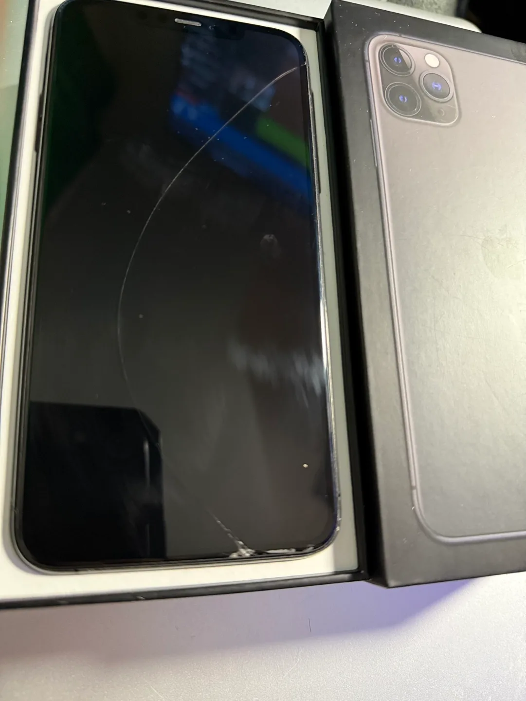 iPhone 11 Pro Max OPEN TO OFFER thumbnail