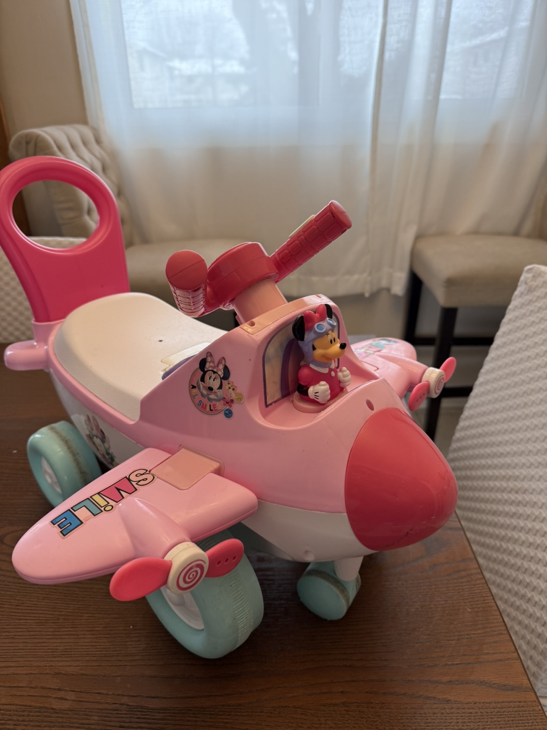 Minnie Mouse Ride-on Airplane Toy - photo 3