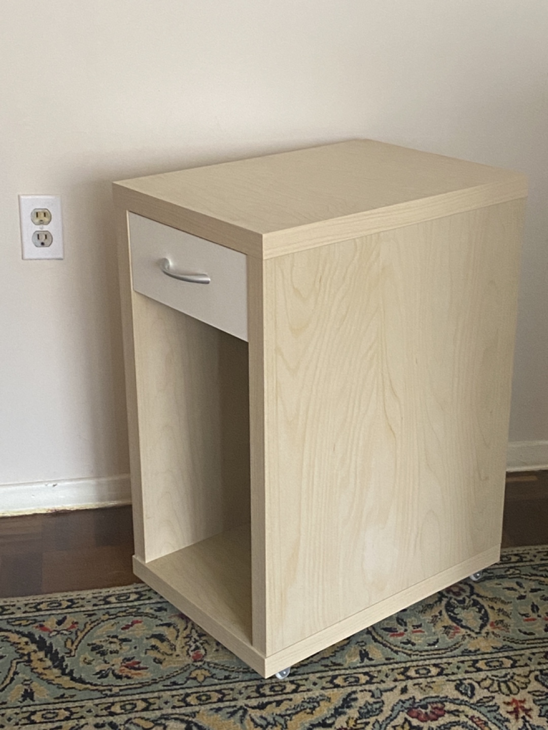 [Move-Out Sale] Small rolling cabinet with drawer