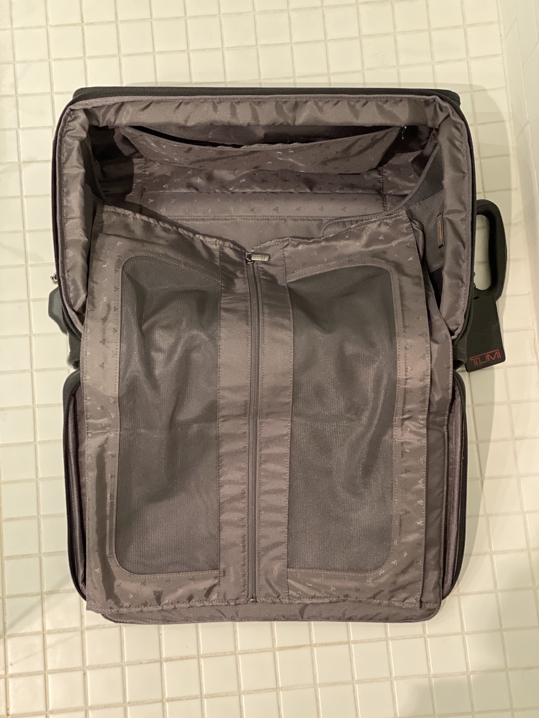 TUMI Alpha 22020D4 Up right Expandable carry on - photo 5