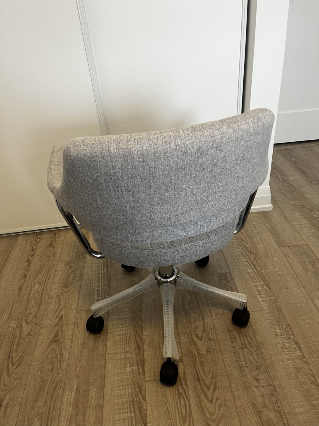 Grey Fabric Swivel Office Chair - photo 2