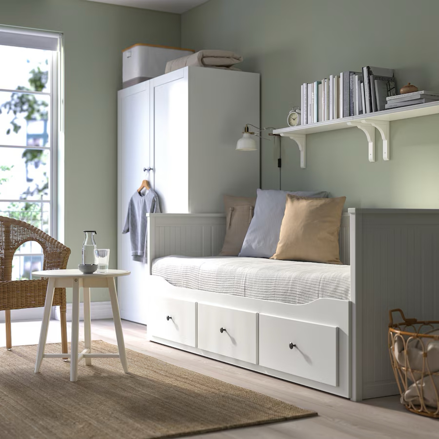 IKEA Hemnes Day Bed with double mattress worth $575 - photo 5