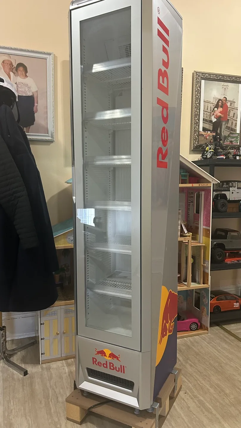 Red Bull Branded Commercial Refrigerator image indicator(5)