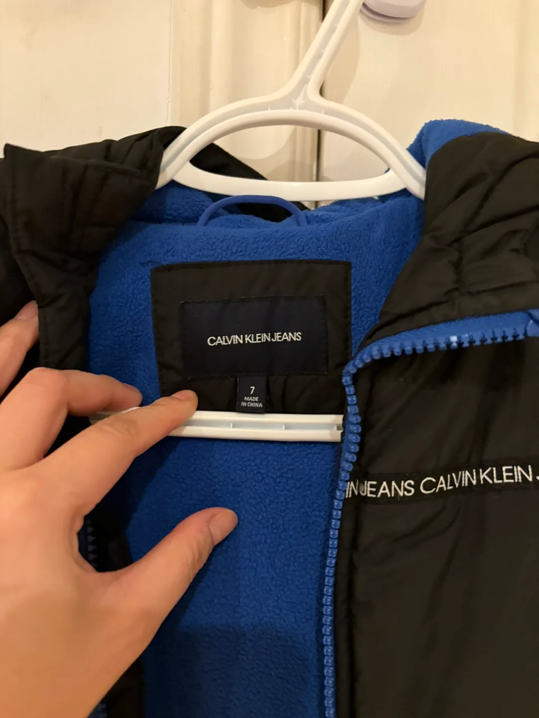 Calvin Klein Jeans Boys' Size 7 Black Puffer Jacket image indicator(3)